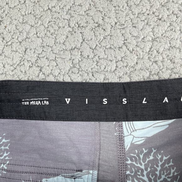 Vissla Mega Lab 18.5" Boardshorts Men's 29 Phantom Shark Blue Coral $69 - Picture 5 of 11